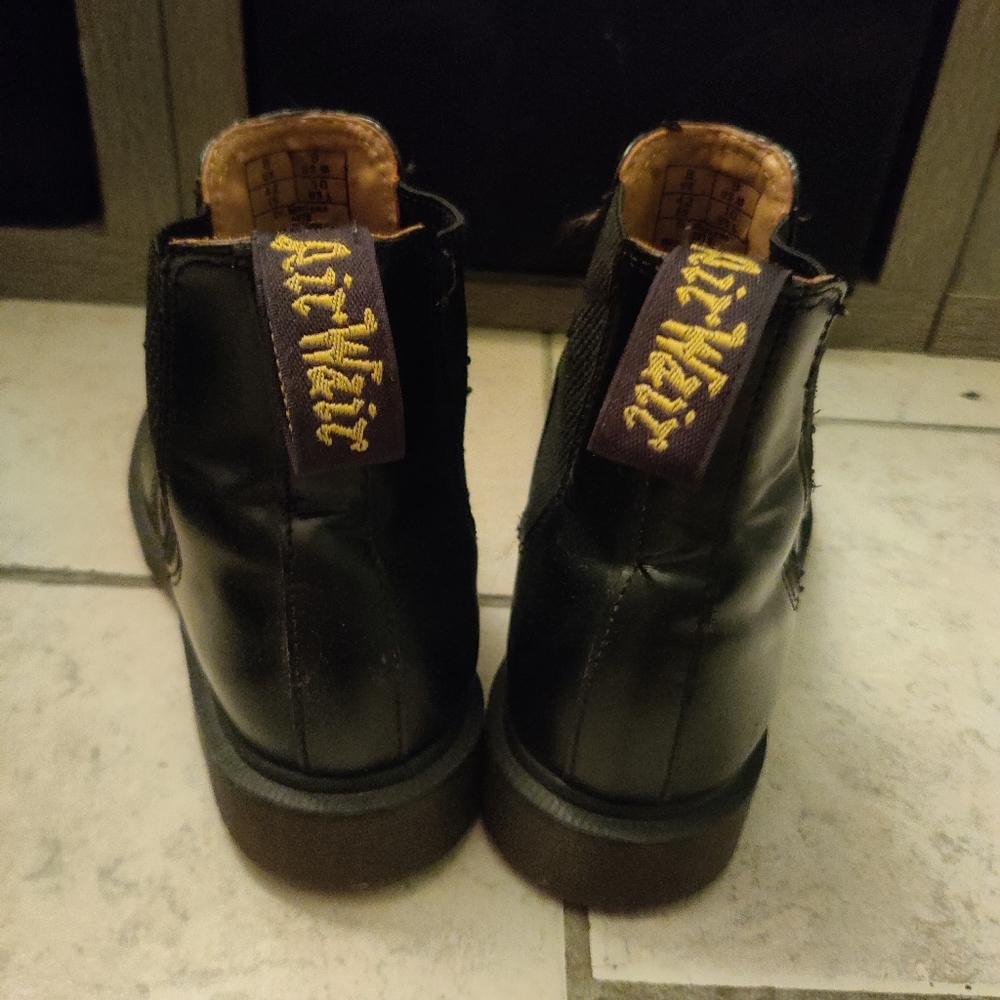 Dr martens chelsea boots